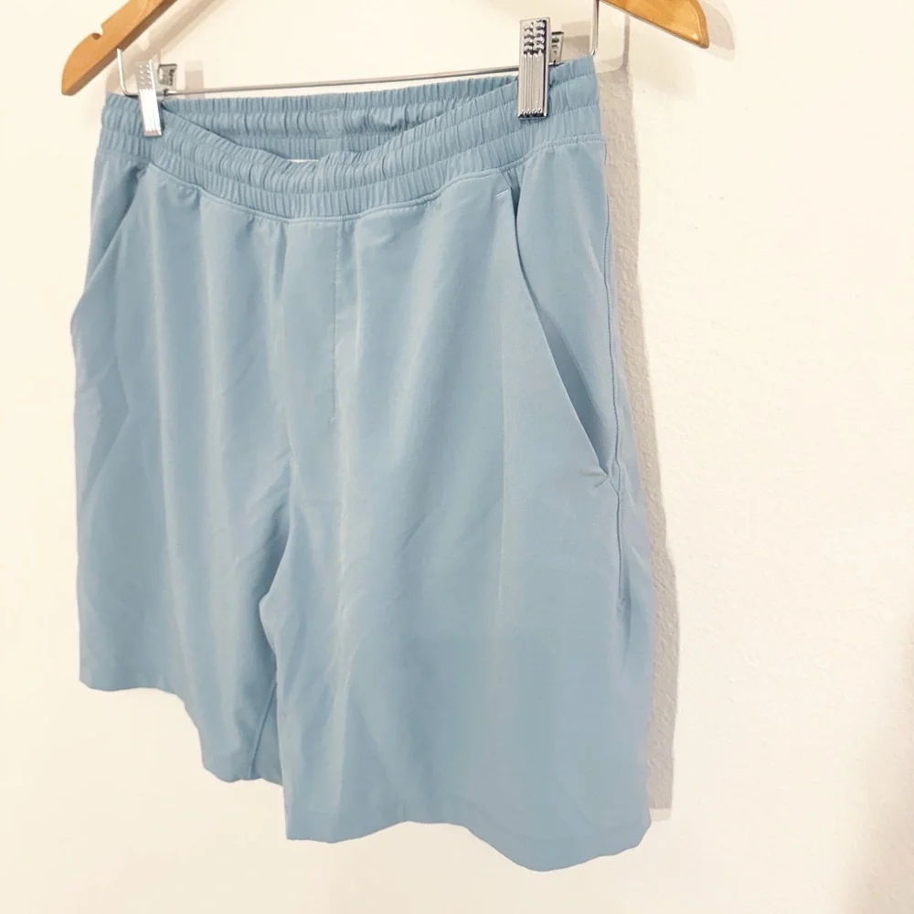 LULULEMON PaceBreaker Mesh Lined 7” Shorts Soft Blue Size Medium EUC - Picture 3 of 7